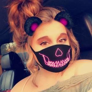 Meet your Posher, Kaylie